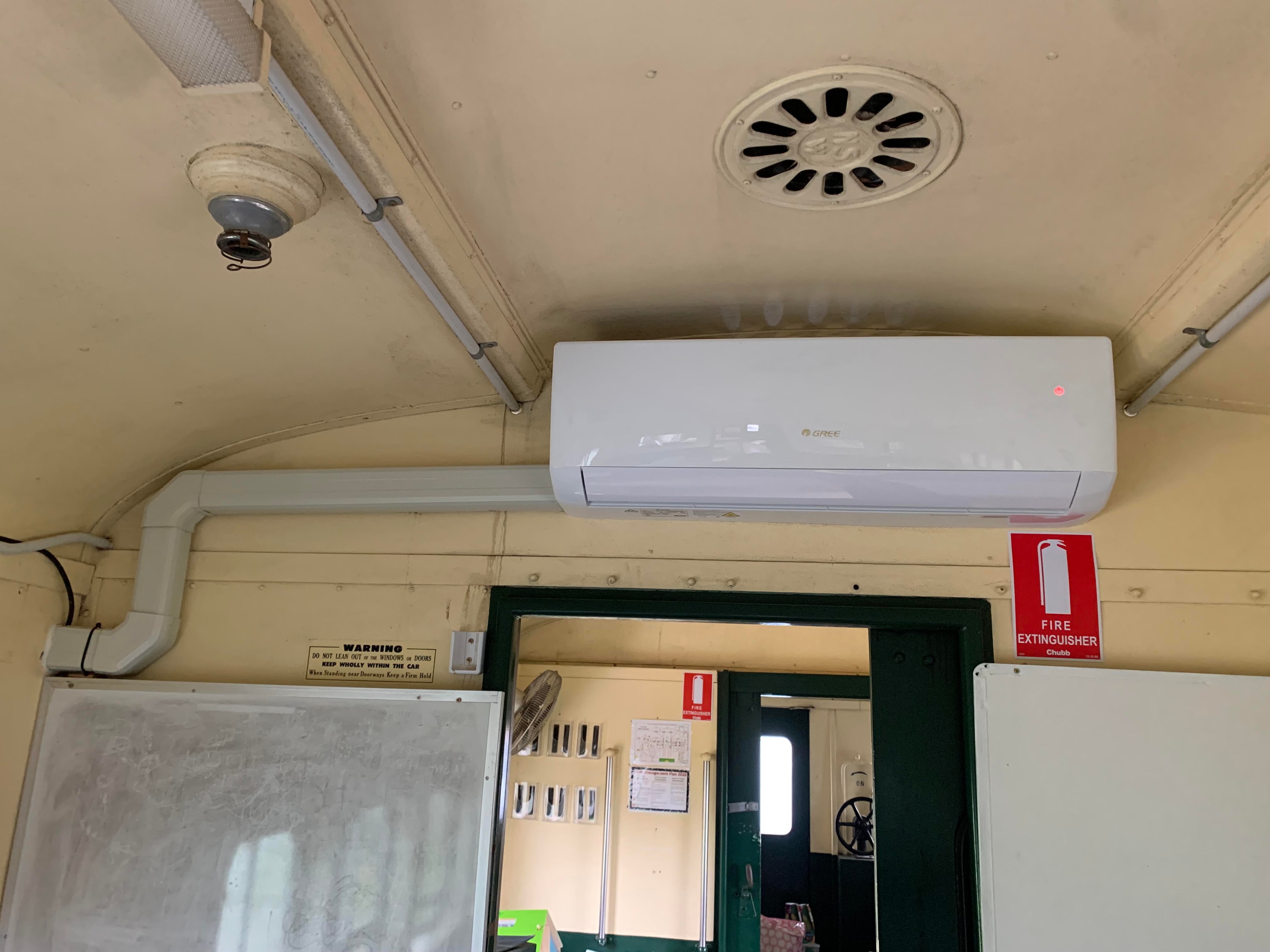 Ceiling mounted cassette AC unit